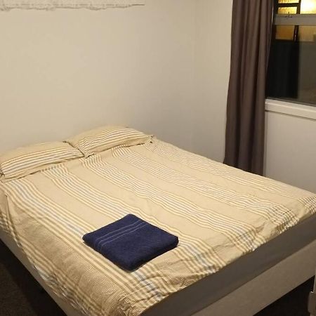 Entire House - Brand New 2 Bedroom House Lower Hutt Eksteriør billede