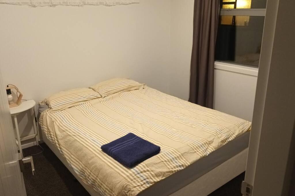Entire House - Brand New 2 Bedroom House Lower Hutt Eksteriør billede